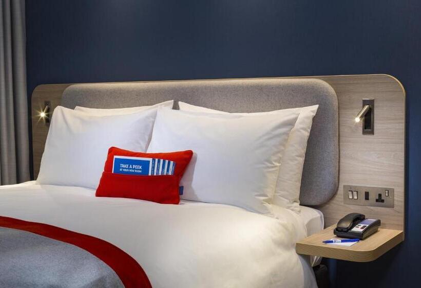 Номер Стандарт Адаптированный для Инвалидов, Holiday Inn Express St. Albans   M25, Jct.22