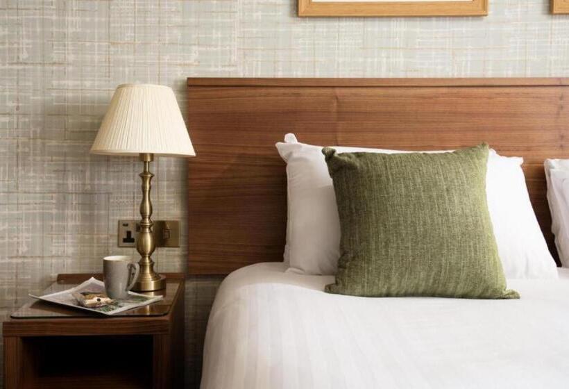 Семейный Номер, The Bull And Townhouse, Beaumaris  The Inn Collection Group