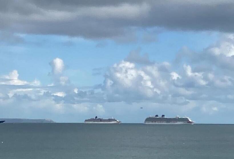 Номер Стандарт Вид на Море, The Esplanade