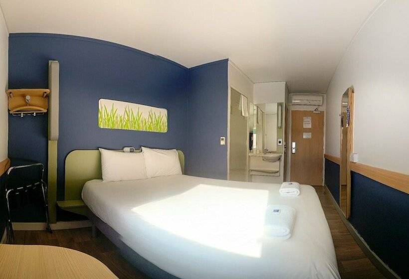 스탠다드 룸 더블 침대, Ibis Budget Belfast City Centre