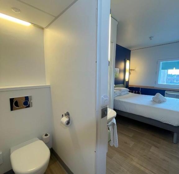 스탠다드 룸 더블 침대, Ibis Budget Belfast City Centre