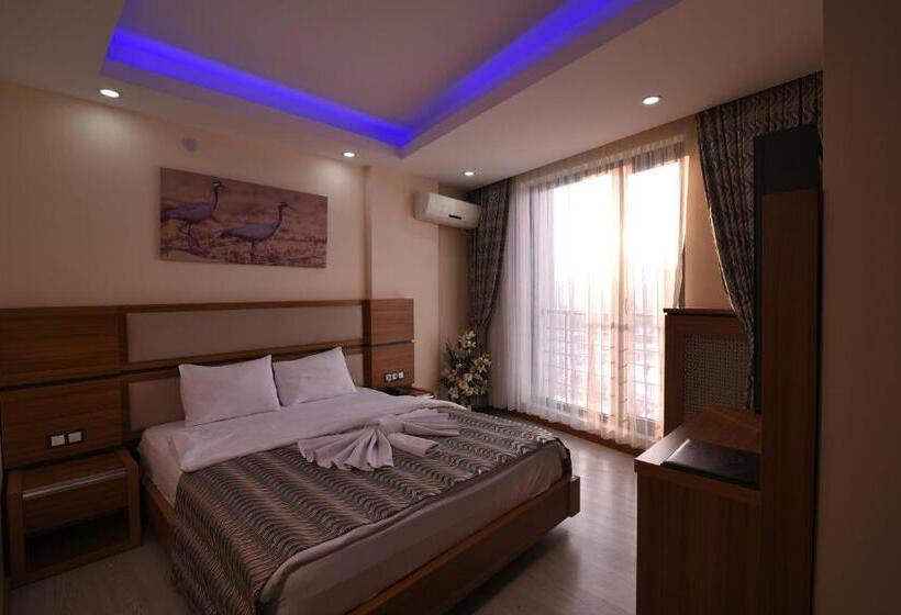 豪华套房, Mus Grand