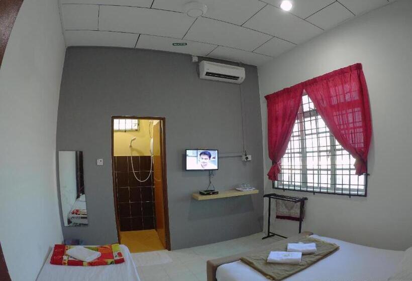 Трежместный Номер Economy, Semarak Beach Inn