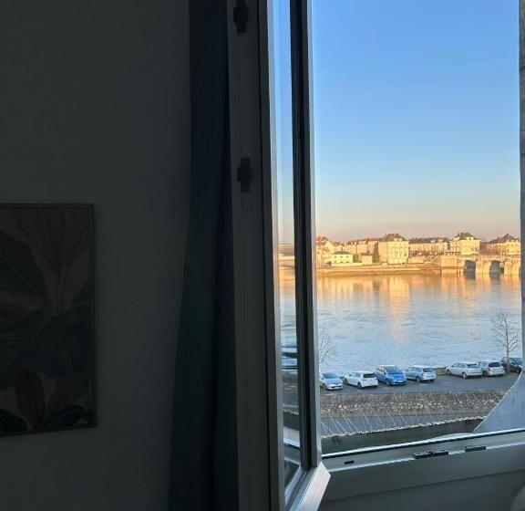 带观景的高级间, Rive Gauche