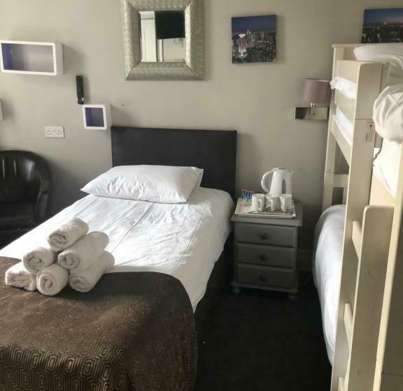 Номер Стандарт Трехместный, Citihouse Aberdeen West End