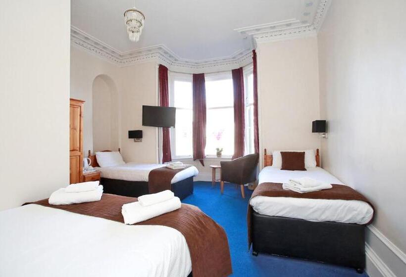 Семейный Номер, Citihouse Aberdeen West End