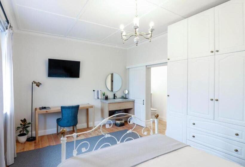 Номер Deluxe, Whispering Oaks Guest House