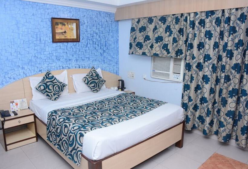 Quarto Deluxe, Pushpak
