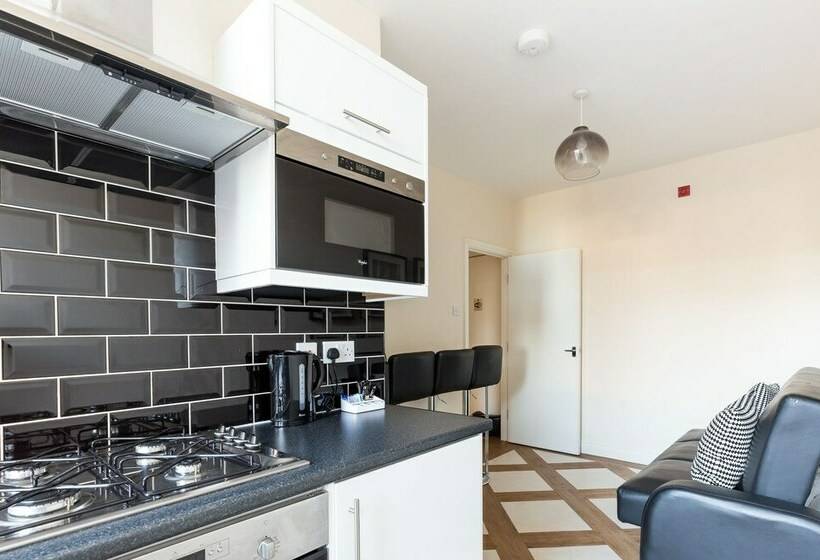 침실 2개 아파트, The Apartment Company