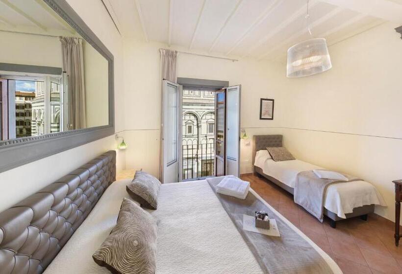 اتاق استاندارد سه تخته با چشم‌انداز, B&b Soggiorno Battistero