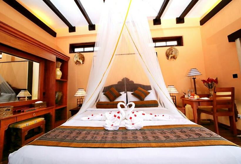 ویلای لوکس 1 خوابه, The Hotel Kalaw Hill Lodge