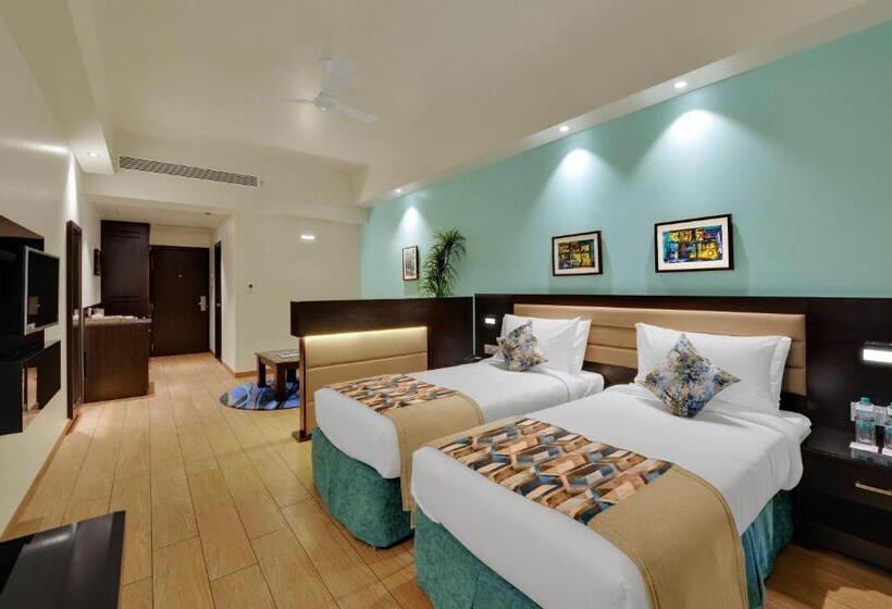 Номер Клуб, The Fern Kesarval Hotel & Spa, Verna Plateau   Goa