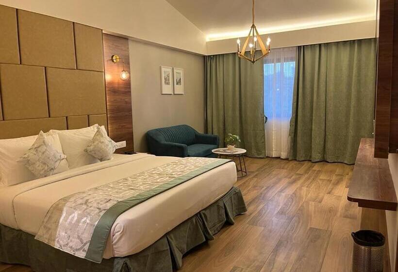 Люкс, The Fern Kesarval Hotel & Spa, Verna Plateau   Goa
