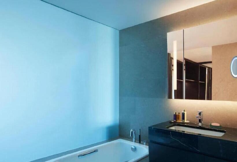 Premium room w/ mountain view, Vivanta Guwahati