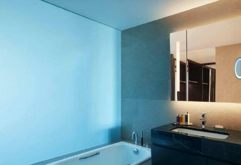 带城市景观的优质房间, Vivanta Guwahati