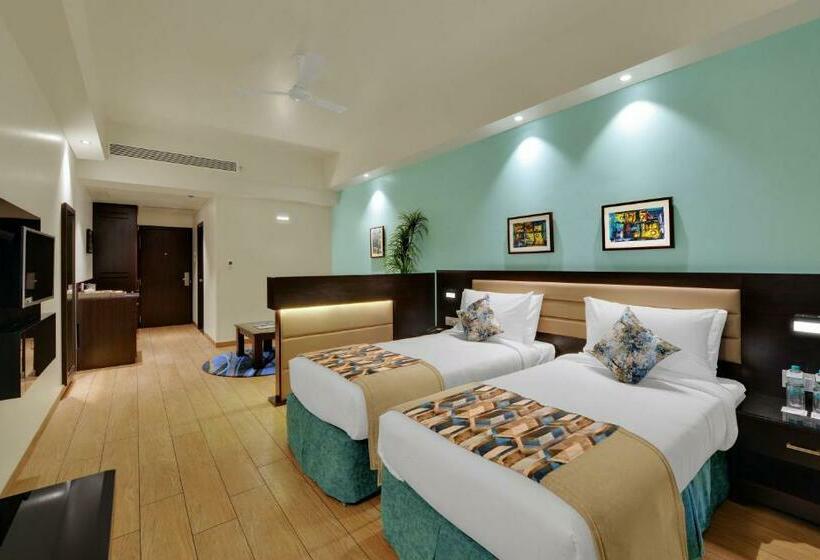 Номер Superior Кровать Кинг, The Fern Kesarval Hotel & Spa, Verna Plateau   Goa