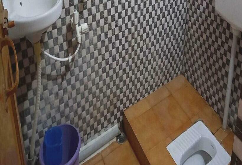 اتاق کلاسیک سه تخته, Oyo 80932 Rr Guest House