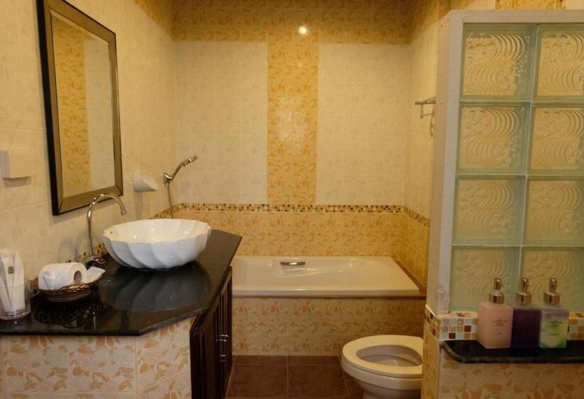 디럭스 방갈로, Pen S Bungalow Koh Phangan