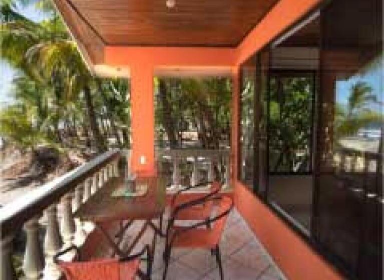带1个卧室的带阳台的公寓, Beach Front Bahia