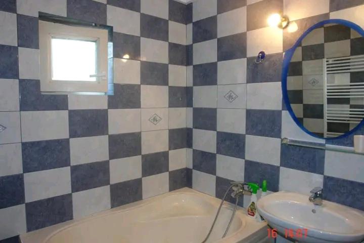 اتاق استاندارد با سرویس بهداشتی مشترک, Vila   Creta