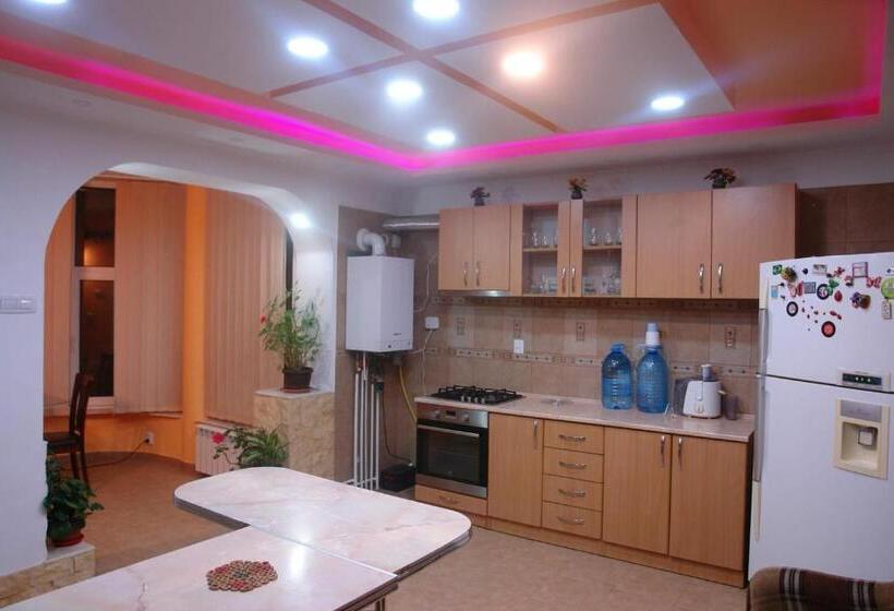 اتاق استاندارد با سرویس بهداشتی مشترک, Vila   Creta