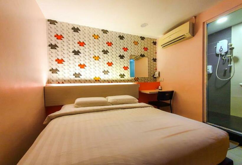 Номер Deluxe, De Uptown Hotel @ Ss2