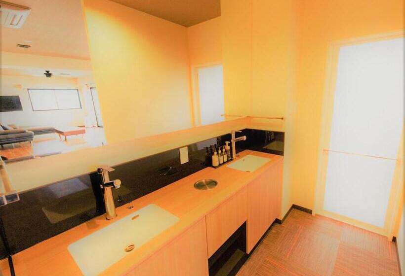 Люкс Deluxe Вид на Море, Livemax Resort Miyahama Ocean View