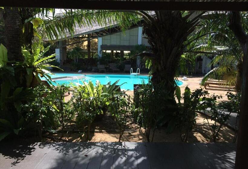 Апартаменты 1 Спальня Вид на Бассейн, Rachavadee Bankrut Resort