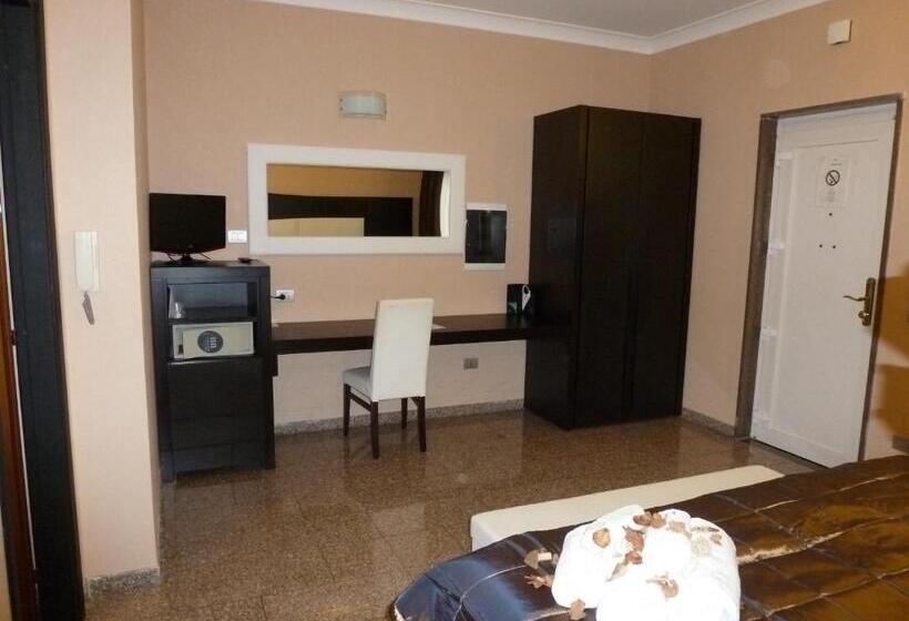 Номер Стандарт, Eh Suites Rome Airport Euro House Hotels