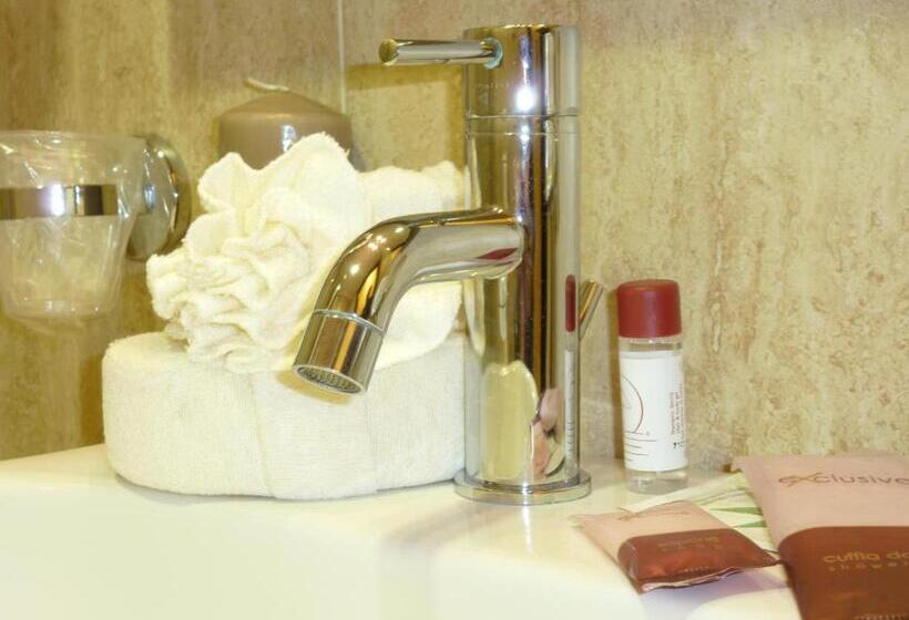 Номер Стандарт Индивидуальный, Eh Suites Rome Airport Euro House Hotels
