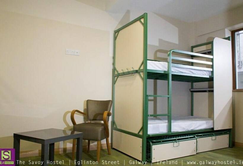 공동 객실, The Savoy Hostel