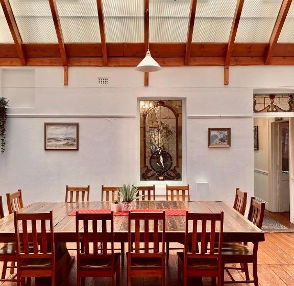 침실 1개 주택, Seaview House