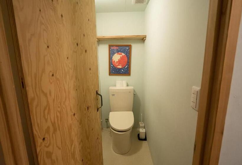 Кровать в Общей Комнате, Kamp Houkan Cho Backpacker S Inn & Lounge