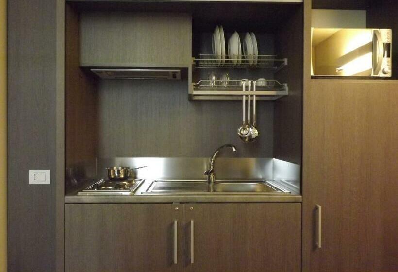 استودیوی استاندارد, Chc Business Residence