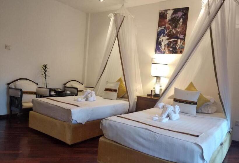 اتاق استاندارد با بالکن, Emerald Sea Resort