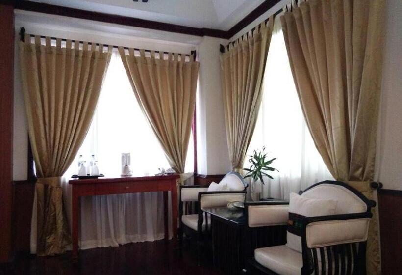 اتاق استاندارد سه تخته با چشم‌انداز باغ, Emerald Sea Resort