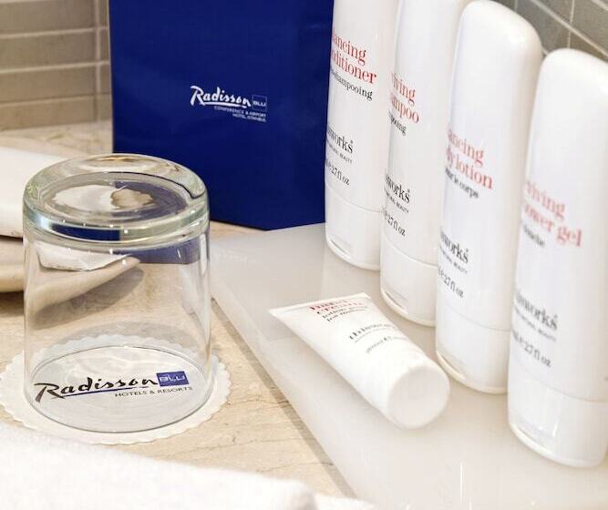 اتاق سوپریور, Radisson Blu Hotel & Resort, Sohar