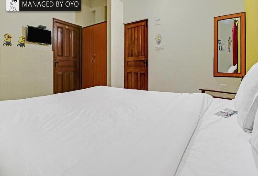 三人经典房间, Oyo Silverkey Executive Stays 81374 Goodstays