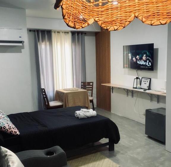استودیوی استاندارد, Akc Airbnb
