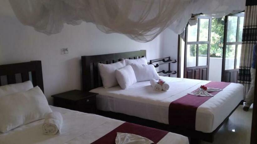 Номер Стандарт Трехместный, Villa Sanitha
