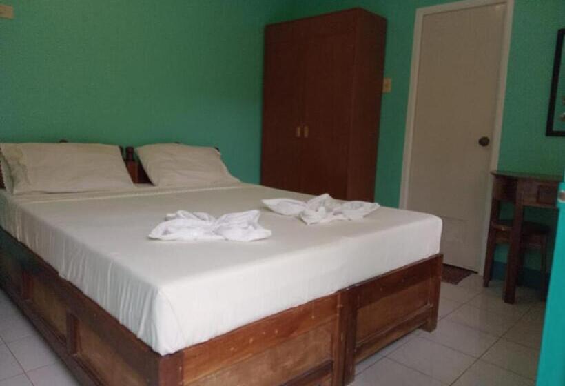 Номер Стандарт Вид на Сад, Aghao Midgreens Resort