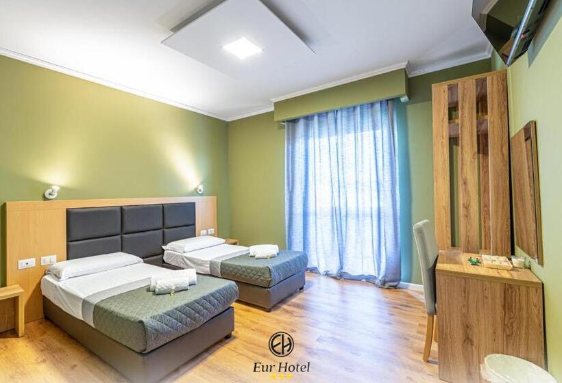 اتاق استاندارد سه نفره, Eur