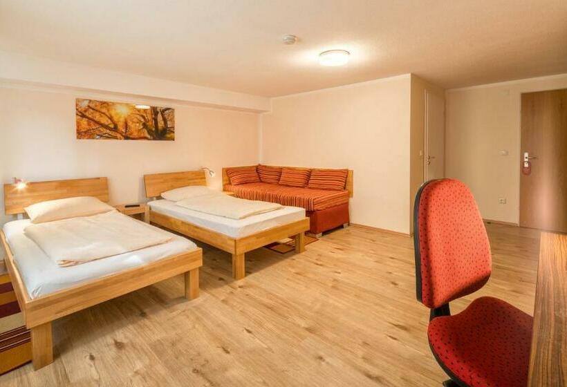 Номер Стандарт, Bettstadl