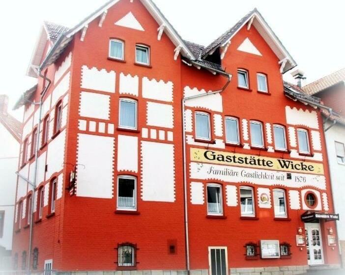 غرفة قياسية فردية, Gaststätte Wicke