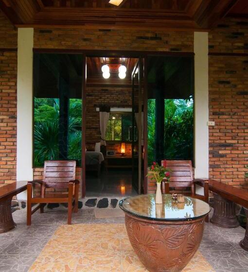 家庭洋房, Khaosok And Spa