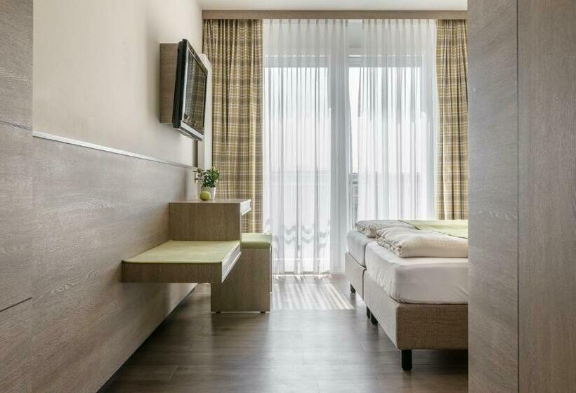 Номер Стандарт, Parkhotel Pfarrkirchen