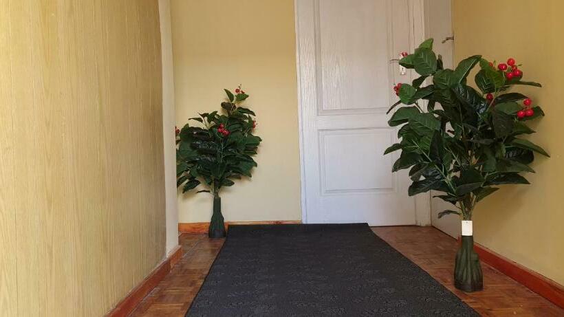 Номер Стандарт, Ojong S Court Kraaifontein