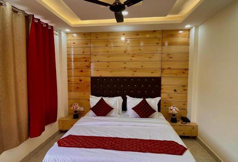 Номер Deluxe, Nature Heaven Lodge, Mussoorie