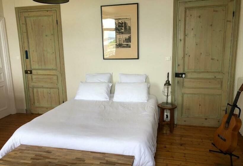 Номер Deluxe Вид на Море, La Chambre De L Embarcadère