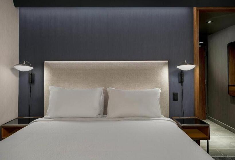 이그제큐티브 룸 킹사이즈 침대, Courtyard By Marriott Montreal Laval